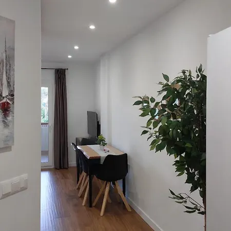 Benalbeach R&r Apartment